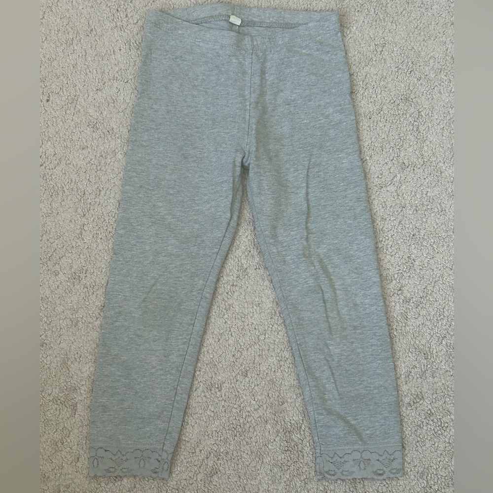 The Children’s Place Gray Girls Leggings with Lace Bottom Size 4T